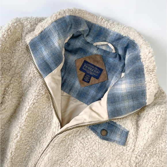 Pendleton Sherpa Jacket - Picture 4 of 4
